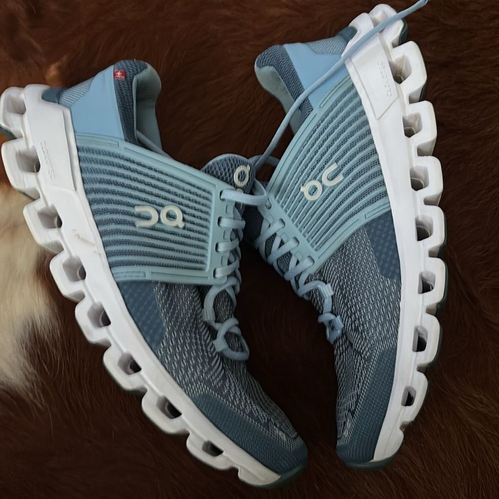 On Running On Cloudswift Snickers Casual in Sky/ Azul Size 7.5 - Picture 5 of 8